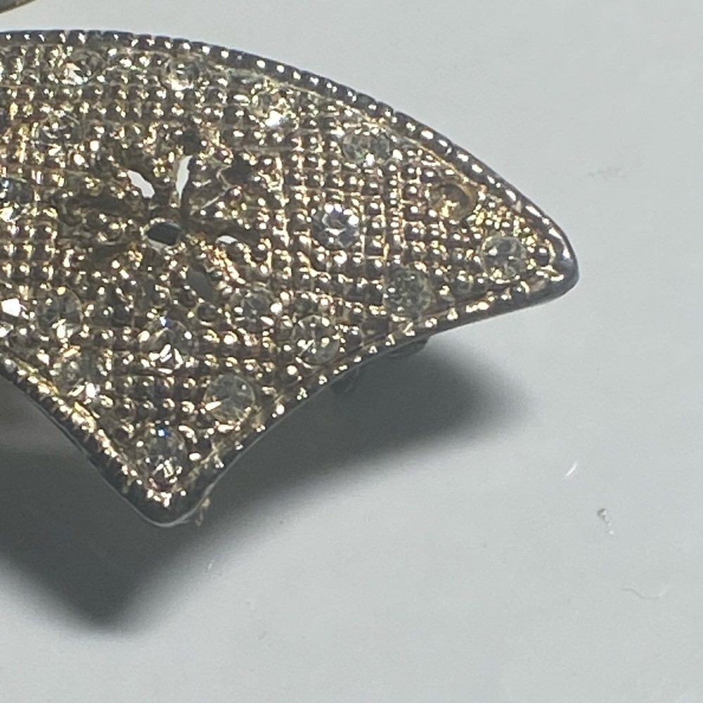 Vintage silver tone rhinestone Brooch. - Picture 4 of 6